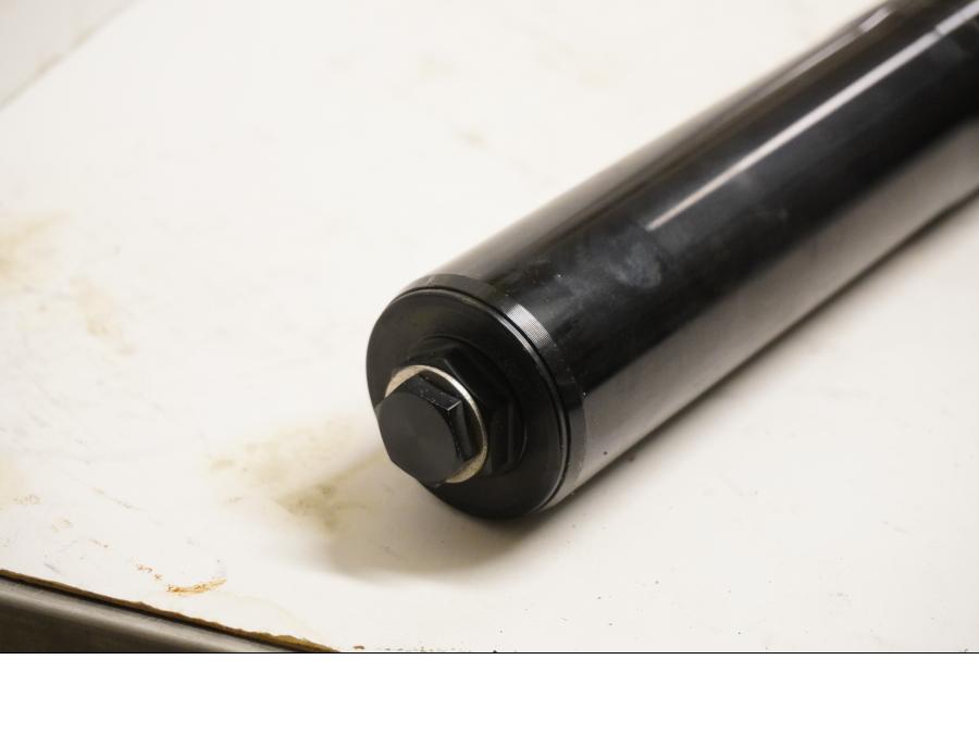 Snett uppifrån på Gaffelben från en Kawasaki Versys 650 -2007 motorcykel.