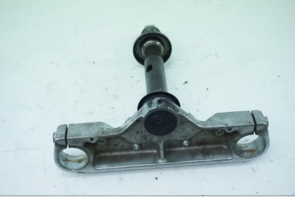 Höger sida på Gaffelkrona från en Yamaha XVS 1100 -2000 motorcykel.