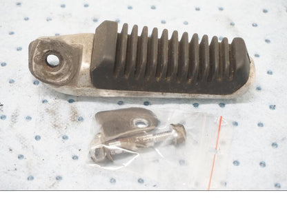 Framsidan på Fotpinne från en Suzuki GSX 550 -1985 motorcykel.