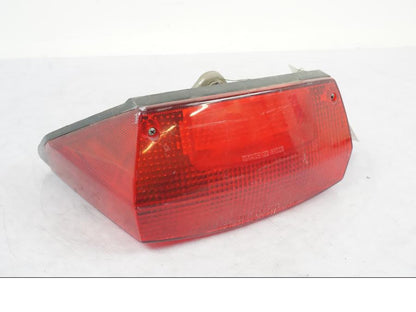 Framsidan på Baklampa från en Suzuki GSX 400 -1983 motorcykel.