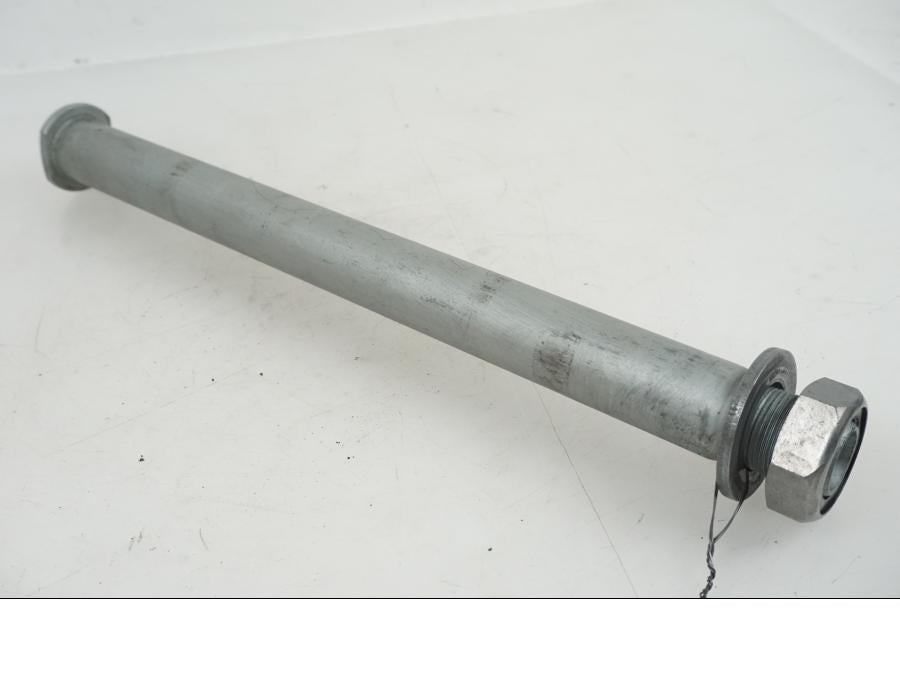 Framsidan på Axel från en BMW F 750 GS -2019 motorcykel.