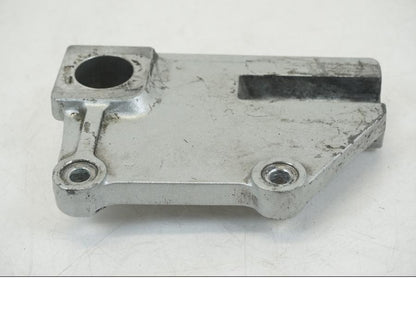 Baksidan på Bromsoksfäste från en Kawasaki ZX-12R -2000 motorcykel.