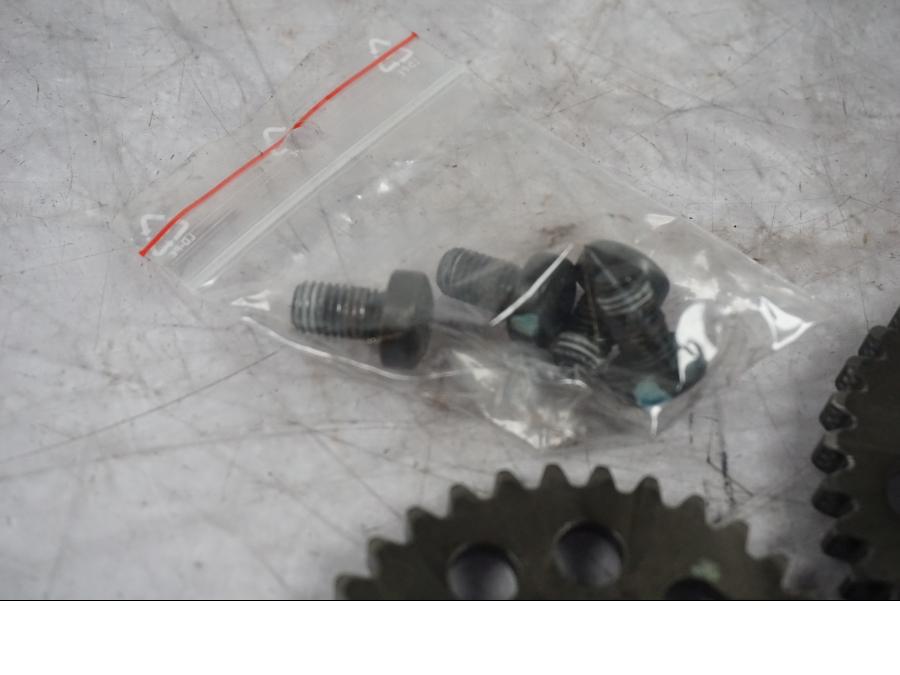 Snett uppifrån på Kamkedjedrev från en Triumph Tiger Explorer -2016 motorcykel.