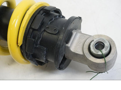 Vänster sida på Stötdämpare från en Honda CBR 650 R -2019 motorcykel.