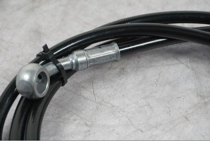 Snett nerifrån på Bromsledning från en Ducati Multistrada V4 -2024 motorcykel.