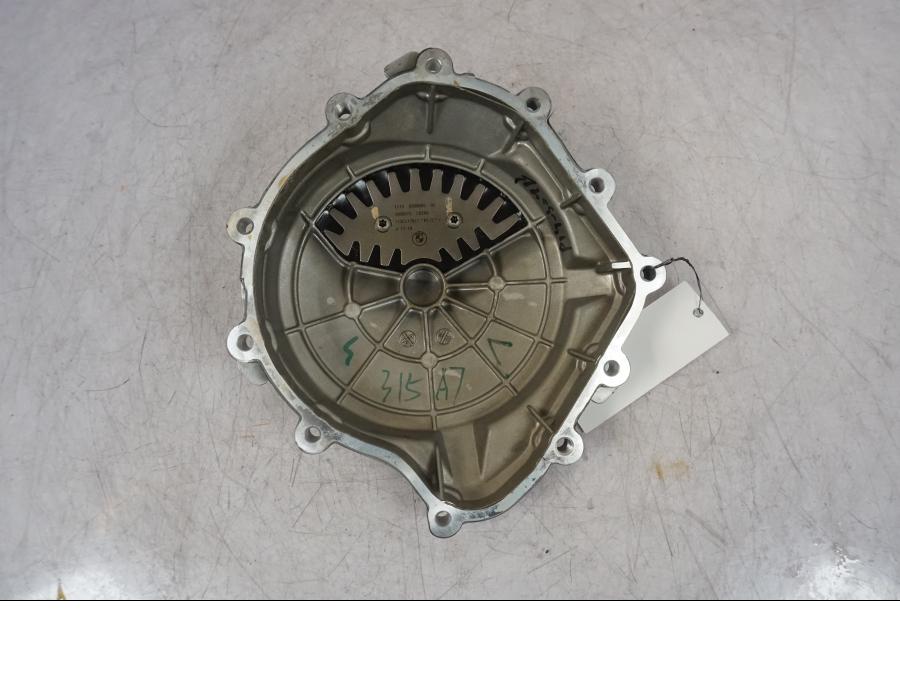 Baksidan på Kopplingskåpa från en BMW F 750 GS -2020 motorcykel.