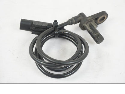 Höger sida på ABS givare från en Kawasaki ER-6F -2010 motorcykel.