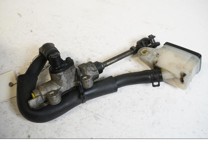 Baksidan på Bromshuvudcylinder från en Honda XL 600 V -1997 motorcykel.