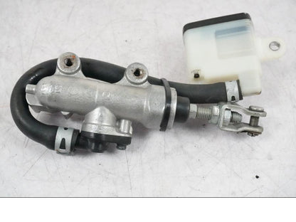 Framsidan på Bromshuvudcylinder från en Suzuki GSX-R 1000 -2008 motorcykel.