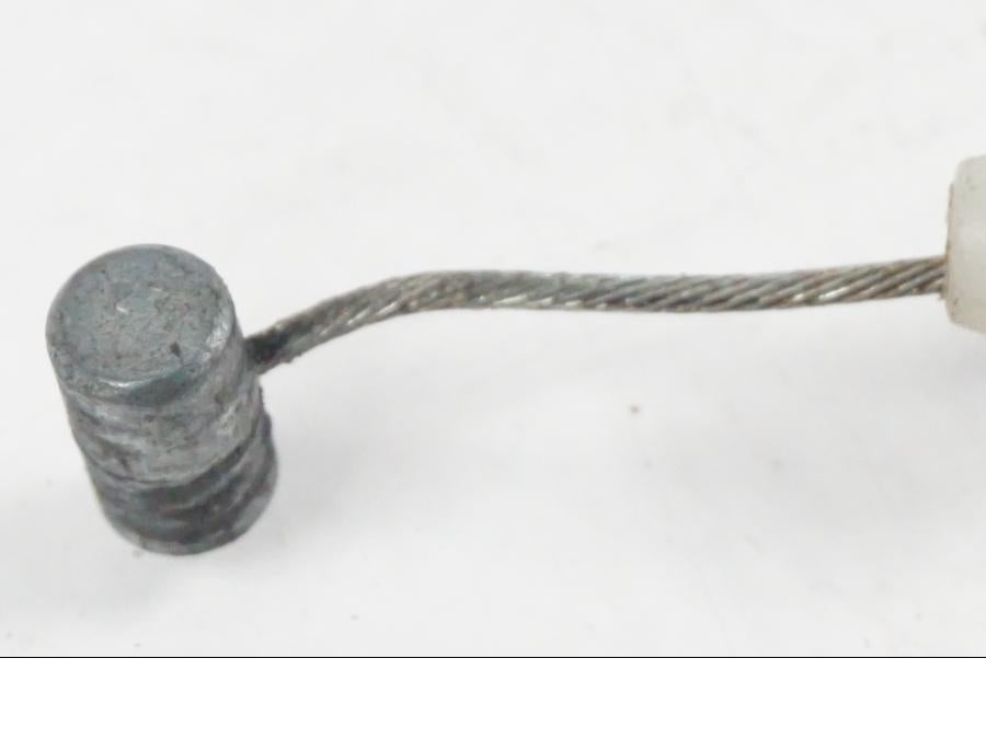 Extrabild5 på Sadellåsmekanism från en Yamaha YZF 1000 R1 -2007 motorcykel.