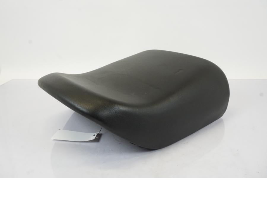 Vänster sida på Sadel från en BMW R 1150 RS -2003 motorcykel.