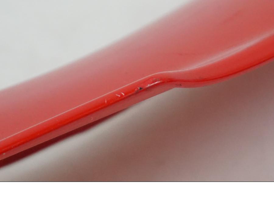 Vänster sida på Sidopanel från en Ducati Multistrada 1260 s -2016 motorcykel.