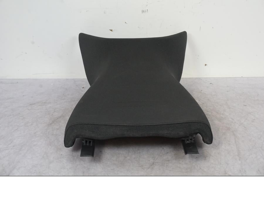 Framsidan på Sadel från en KTM 1290 Super Adventure S -2022 motorcykel.