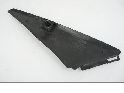 Höger sida på Sadelplast från en Honda CBR 1000 RR -2010 motorcykel.