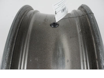 Extrabild6 på Fälg från en Kawasaki ZX-6R -2005 motorcykel.