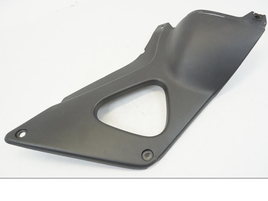 Baksidan på Sidopanel från en Honda XL 1000 V -1999 motorcykel.
