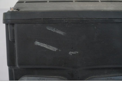 Höger sida på Luftburk från en KTM 1290 Super Duke R -2018 motorcykel.