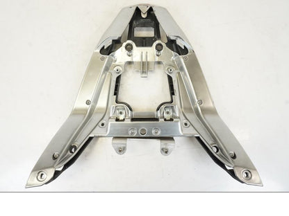 Extrabild1 på Bakvinge från en Aprilia Tuono V4R -2011 motorcykel.