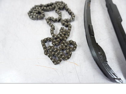 Baksidan på Kamkedja från en Yamaha FJR 1300 -2005 motorcykel.