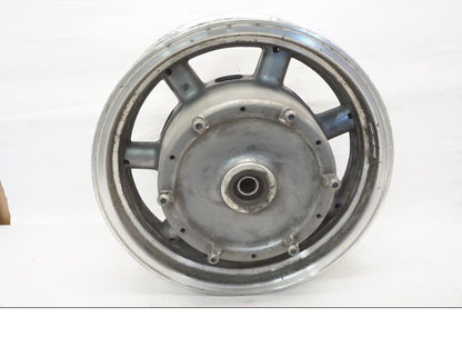 Framsidan på Fälg från en Yamaha XVZ 13TD -1999 motorcykel.