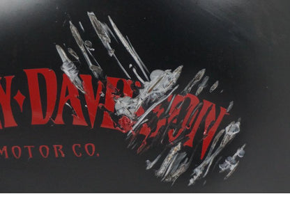 Höger sida på Bensintank från en H-D Softail Standard FXST -2001 motorcykel.