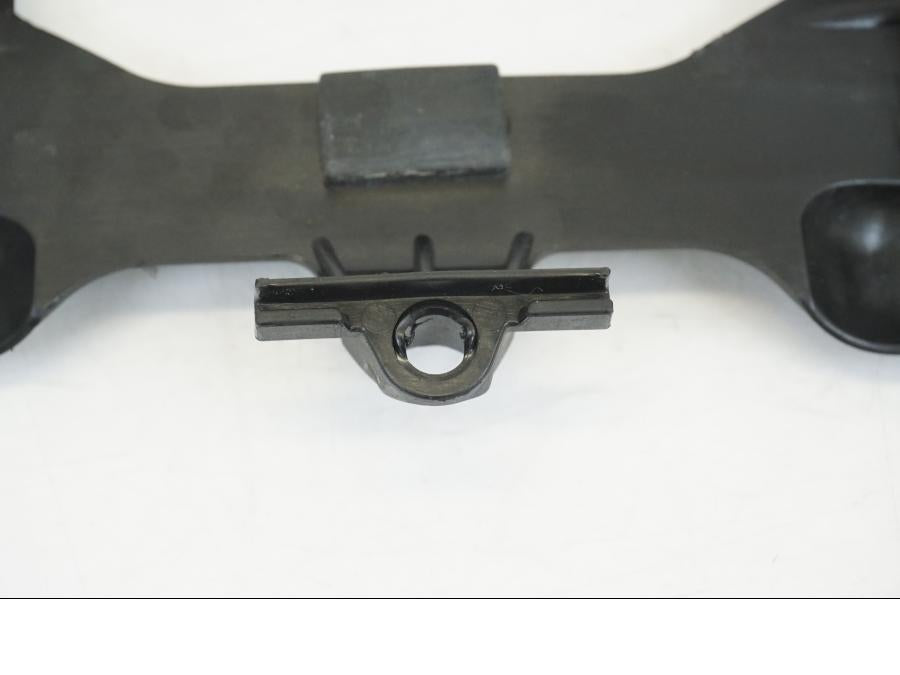 Extrabild6 på Batterihållare från en Ducati Streetfighter V4 -2020 motorcykel.