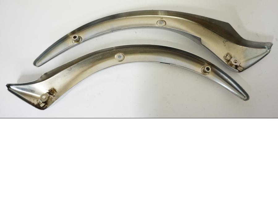 Höger sida på Bakskärmstag från en Kawasaki VN 2000 -2008 motorcykel.