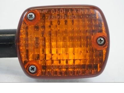 Höger sida på Blinkers från en Honda CB 750 -2002 motorcykel.