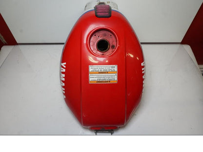 Snett uppifrån på Bensintank från en Yamaha FZR 1000 -1991 motorcykel.