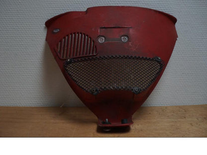 Framsidan på Magkåpa från en Ducati ST2 -1998 motorcykel.