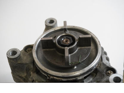 Baksidan på Generator från en Kawasaki ZXR 750 -1993 motorcykel.