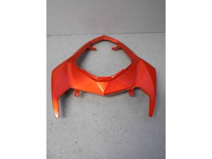 Höger sida på <p>Bakvinge från Kawasaki Z 800 2013.</p>

<p>COVER-TAIL,C.B.ORANG , enstaka smårepor.</p> motorcykel.