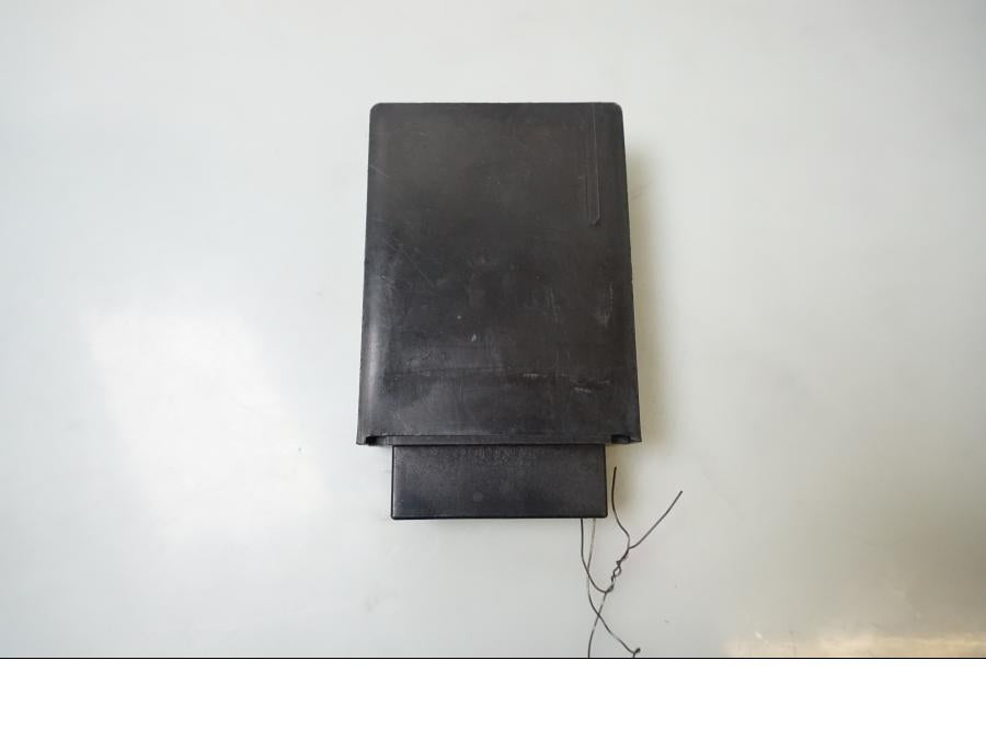 Baksidan på CDI / ECU från en Honda CBR 1000 F -1990 motorcykel.