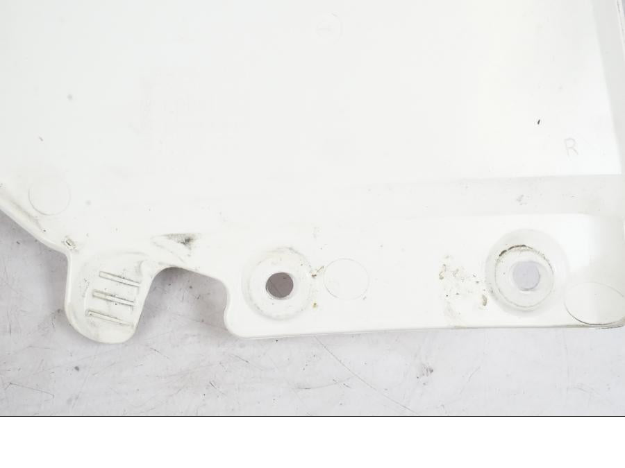 Extrabild1 på Tankkåpa från en KTM 690 Duke -2015 motorcykel.