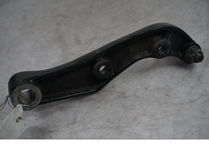 Vänster sida på Bromsoksfäste från en Suzuki VL 1500 -1998 motorcykel.