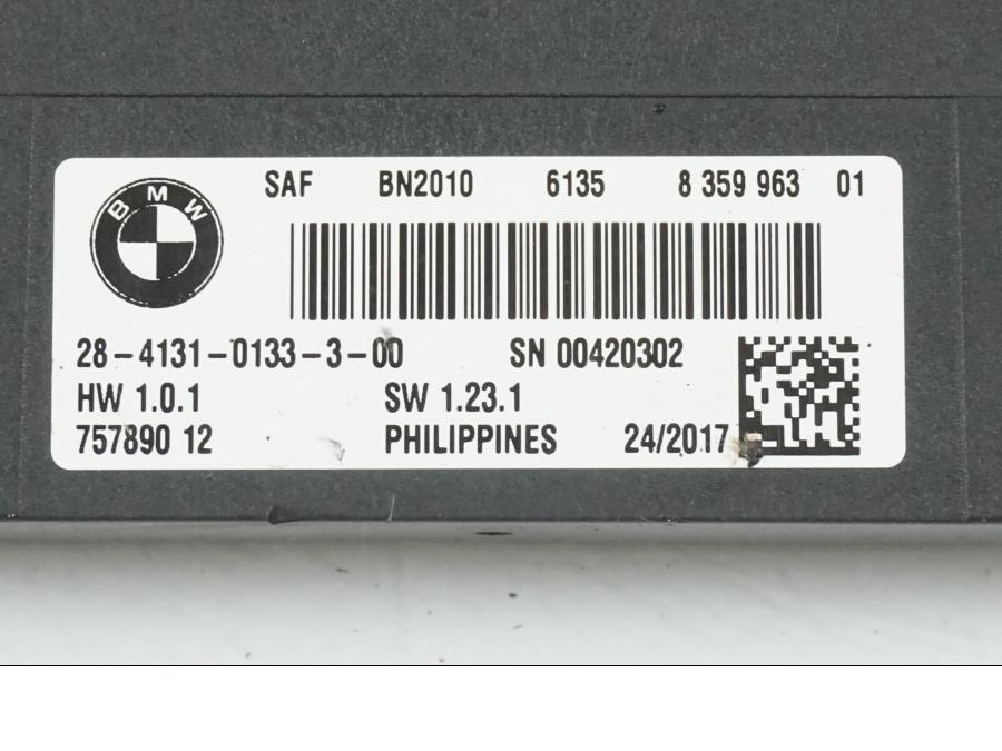 Vänster sida på ESA Control Unit från en BMW R 1200 GS -2018 motorcykel.