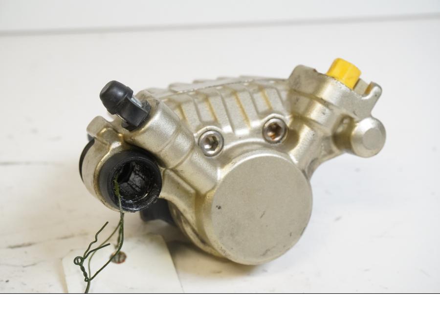 Framsidan på Bromsok från en Yamaha YZF-R 125 -2010 motorcykel.