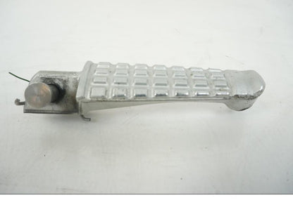 Baksidan på Fotpinne från en Triumph Speed Triple -2009 motorcykel.