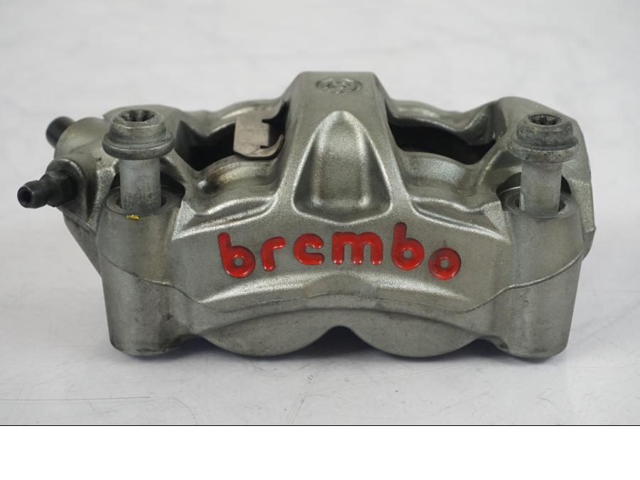 Framsidan på Bromsok från en KTM 1290 Super Duke R -2018 motorcykel.