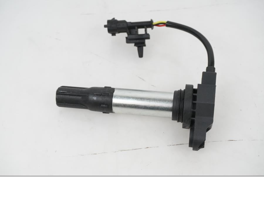 Framsidan på Tändspole från en KTM 1290 Super Adventure S -2022 motorcykel.