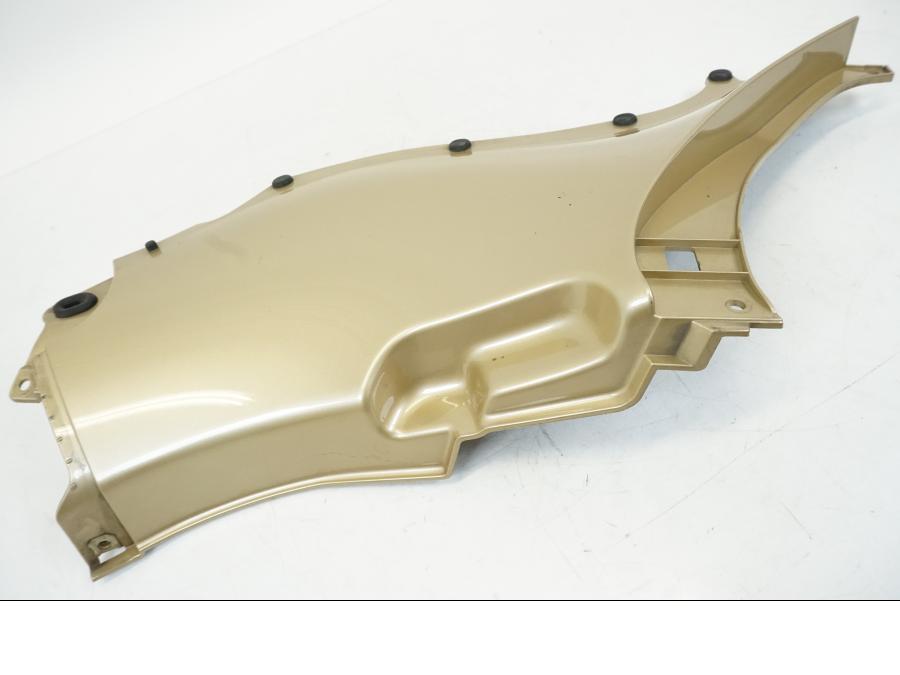 Vänster sida på Sidopanel från en BMW K 1200 LT -2004 motorcykel.