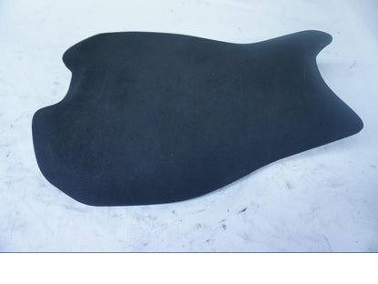 Höger sida på Sadel från en Ducati Panigale 959 -2020 motorcykel.