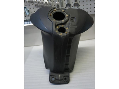 Höger sida på Bensintank från en BMW K 1300 R -2011 motorcykel.