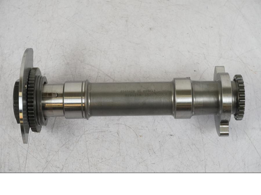 Framsidan på Balansaxel från en BMW R 1250 GS -2023 motorcykel.