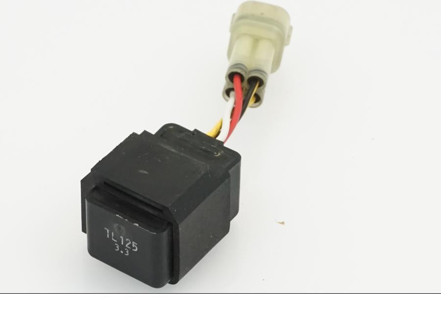 Framsidan på Bensinpumpsrelä från en Kawasaki VN 1500 Mean Streak -2003 motorcykel.