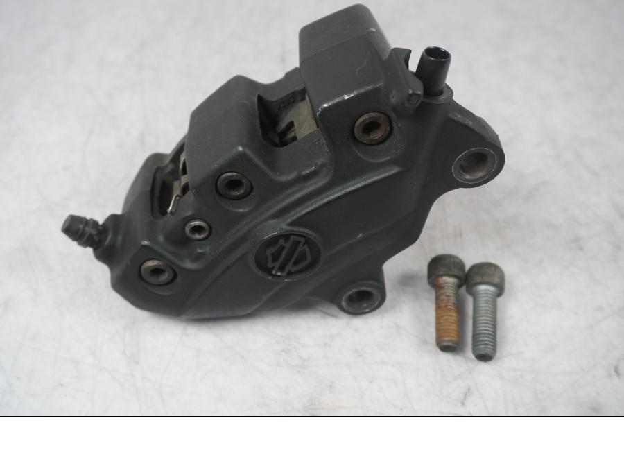 Framsidan på Bromsok från en H-D Touring Street Glide FLHX -2009 motorcykel.