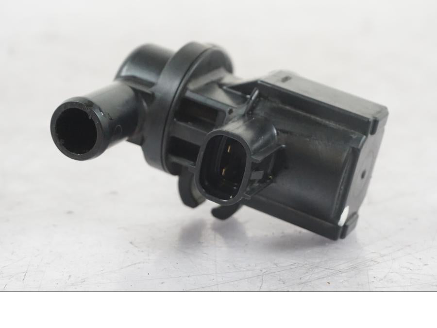 Baksidan på Second Air från en Kawasaki ZZ-R 1400 -2009 motorcykel.