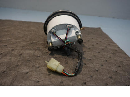 Baksidan på Hastighetsmätare från en Kawasaki VN 800 -1995 motorcykel.