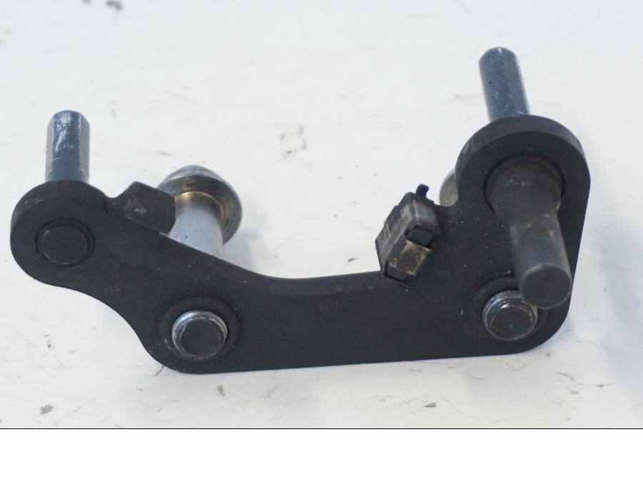 Extrabild1 på Bromsoksfäste från en Kawasaki ER-6N -2012 motorcykel.