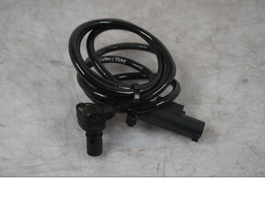 Framsidan på ABS givare från en BMW F 800 R -2018 motorcykel.